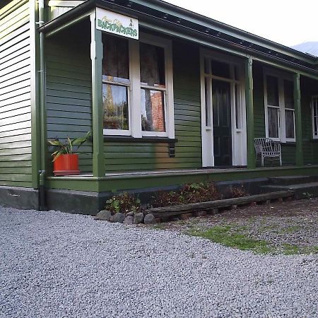Avon City Backpackers Christchurch Exteriör bild